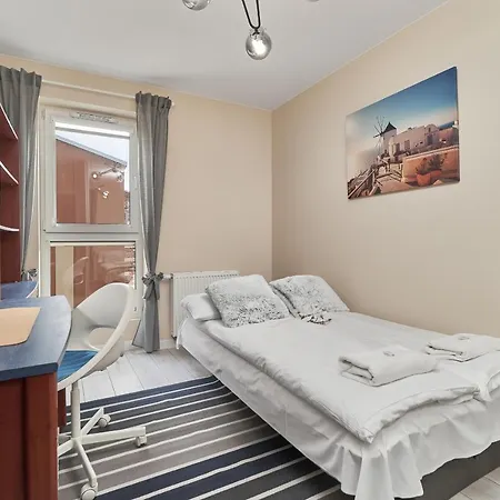 Teczowa With Free Garage By Renters Apartment