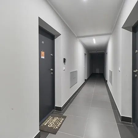 Teczowa With Free Garage By Renters Breslavia